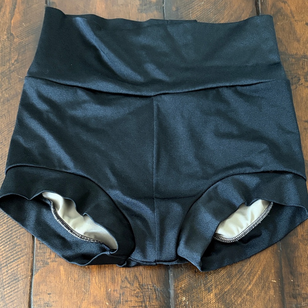 Chelsea B black dance briefs size adult small